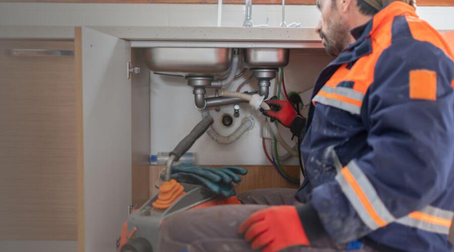 Descale Tankless Water Heater in Union Mills, IN